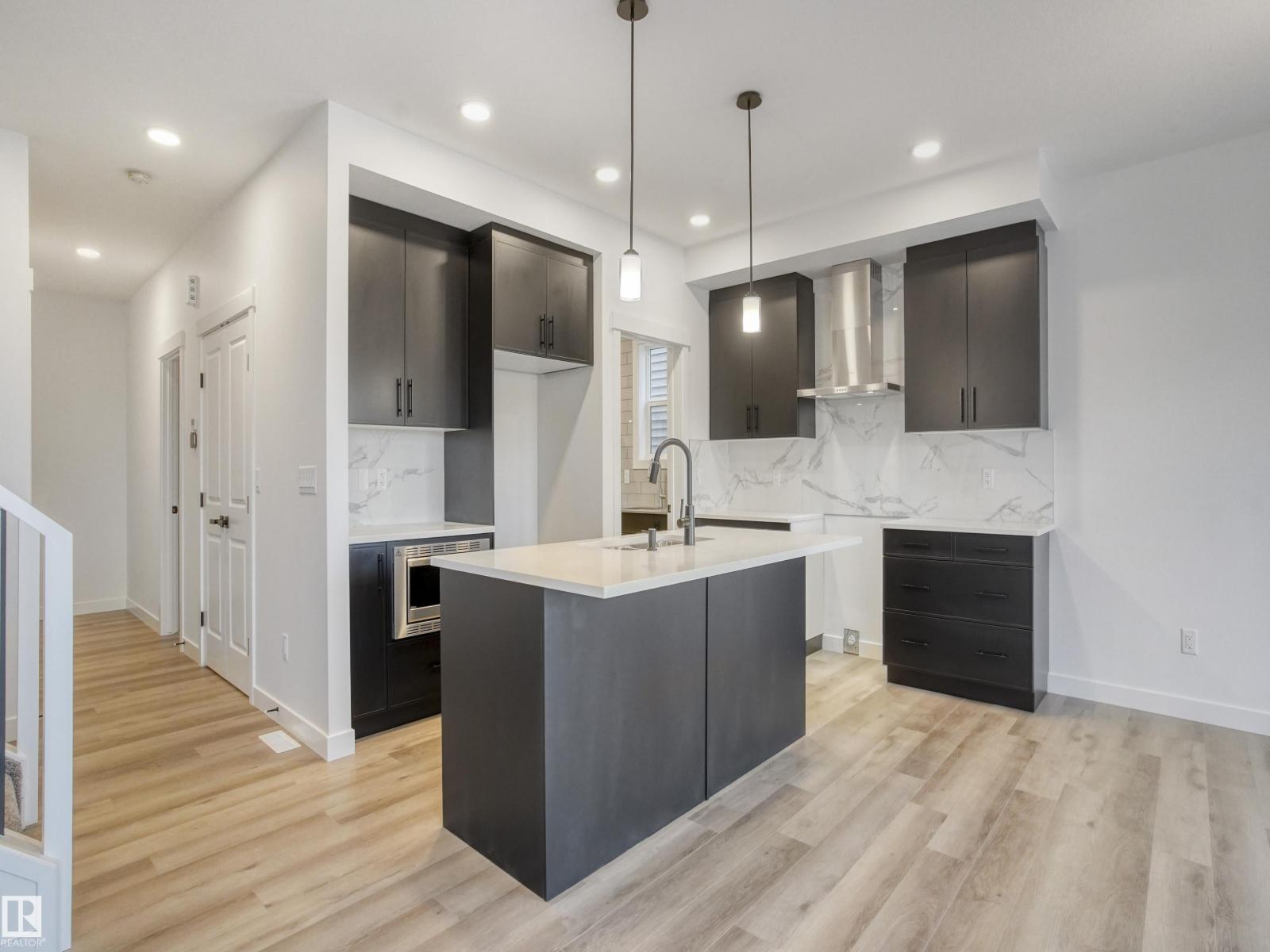 1519 12 AV NW - 19