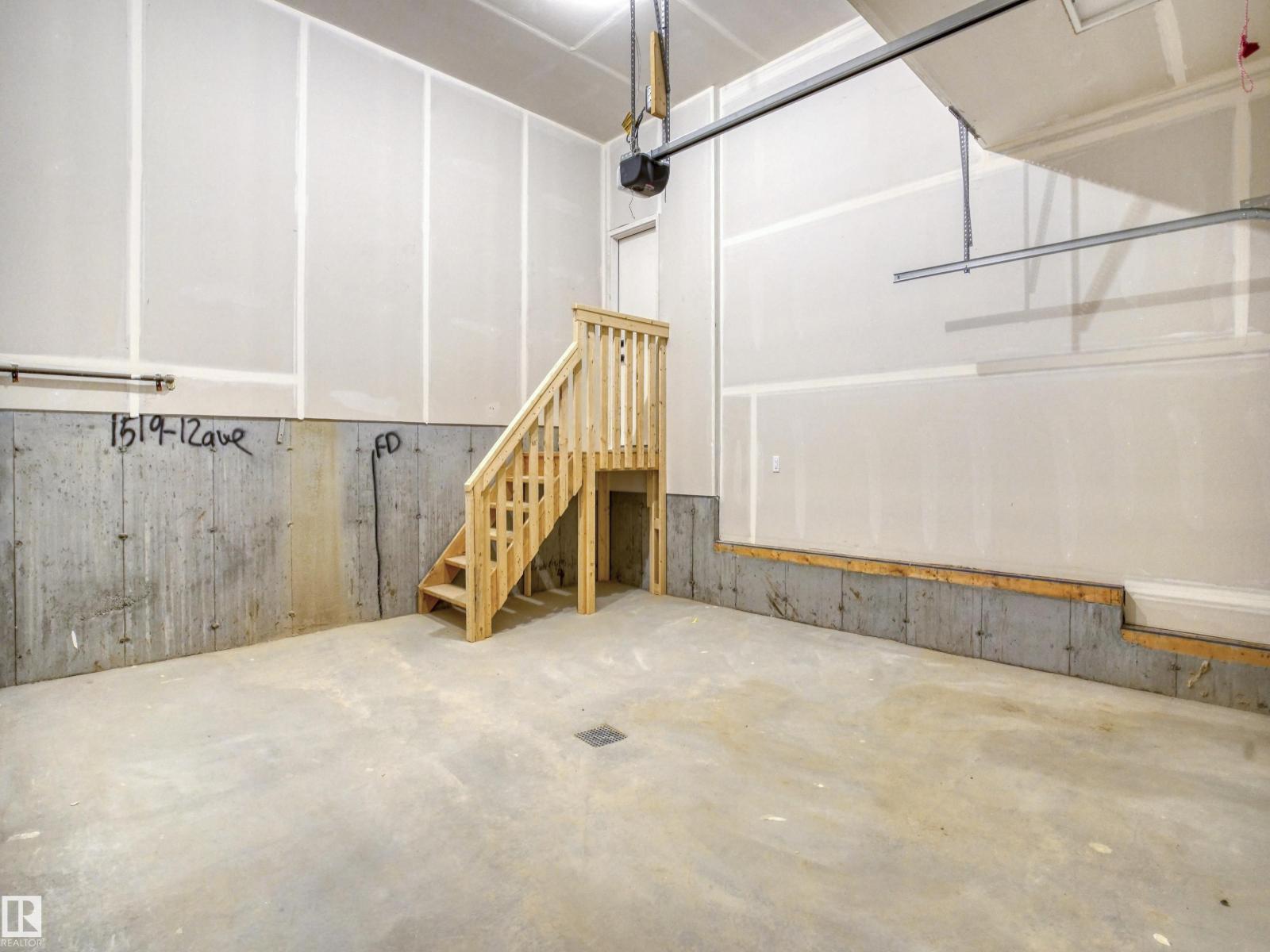 1519 12 AV NW - 17
