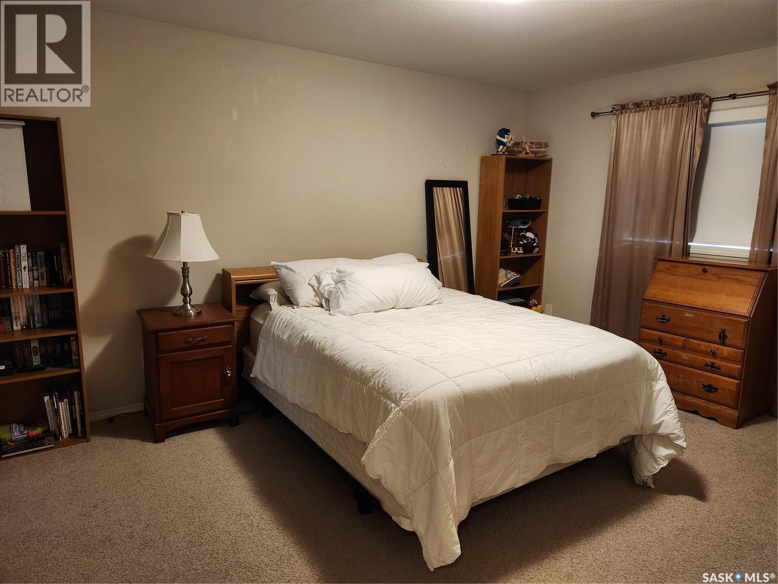 #127 405 Bayfield CRESCENT - 14