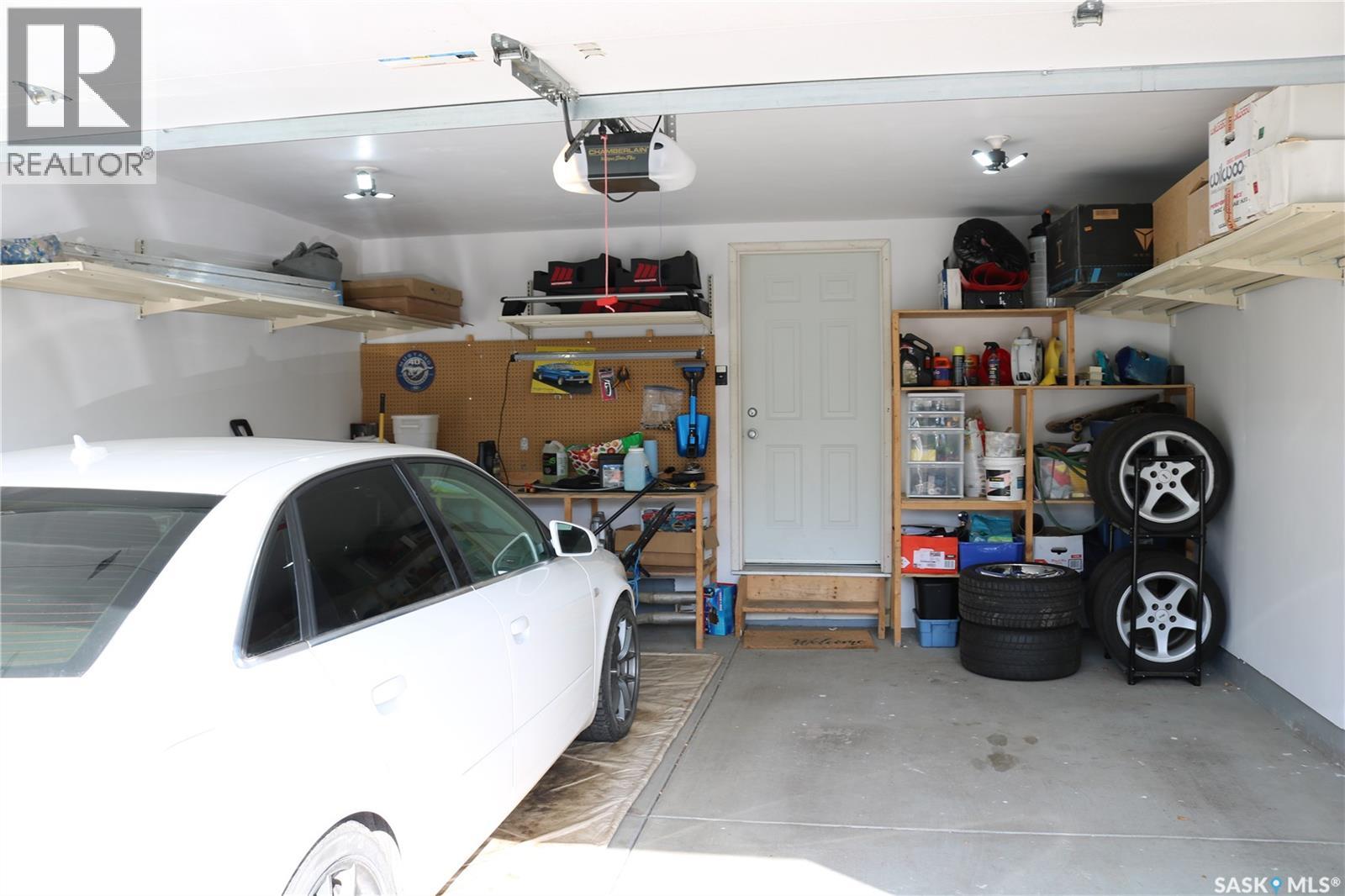#127 405 Bayfield CRESCENT - 26