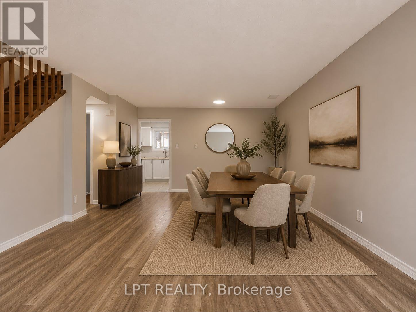 #100 51 SHOLTO DRIVE - 8