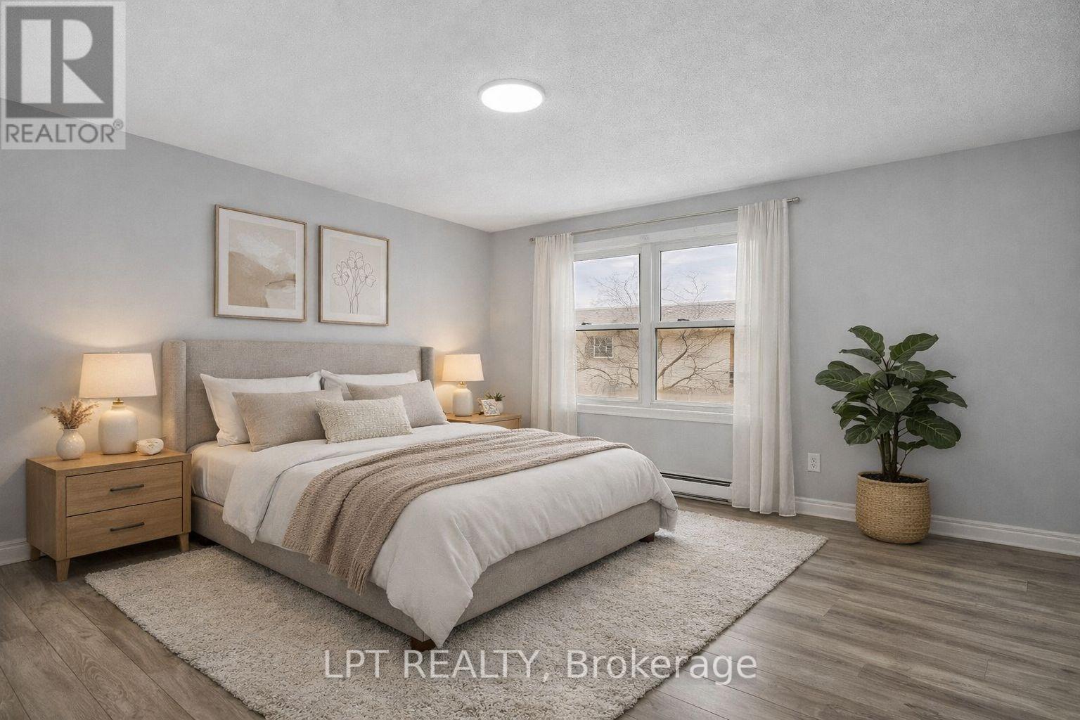#100 51 SHOLTO DRIVE - 14