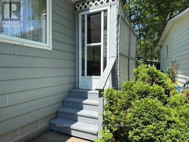 5 MURRAY DRIVE - 23