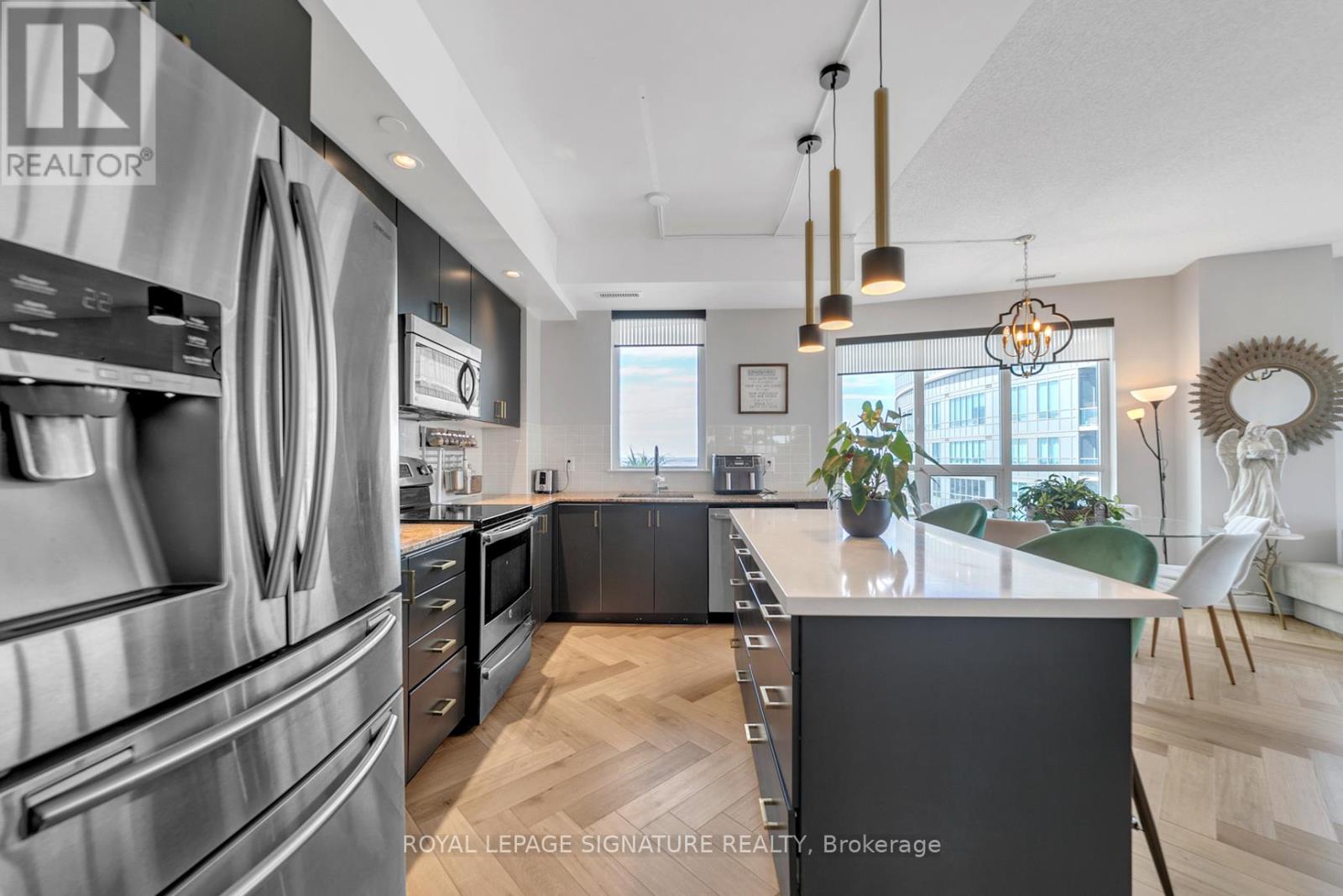 #LPH316 7161 YONGE STREET - 16