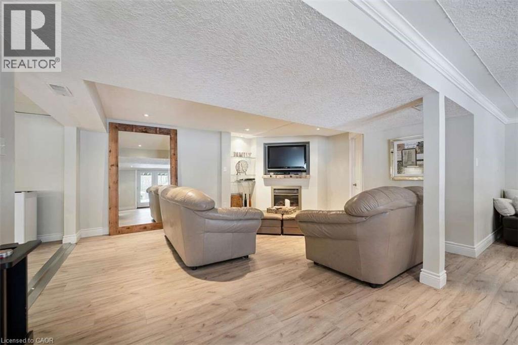 3314 SANDHILLS Road - Image 29