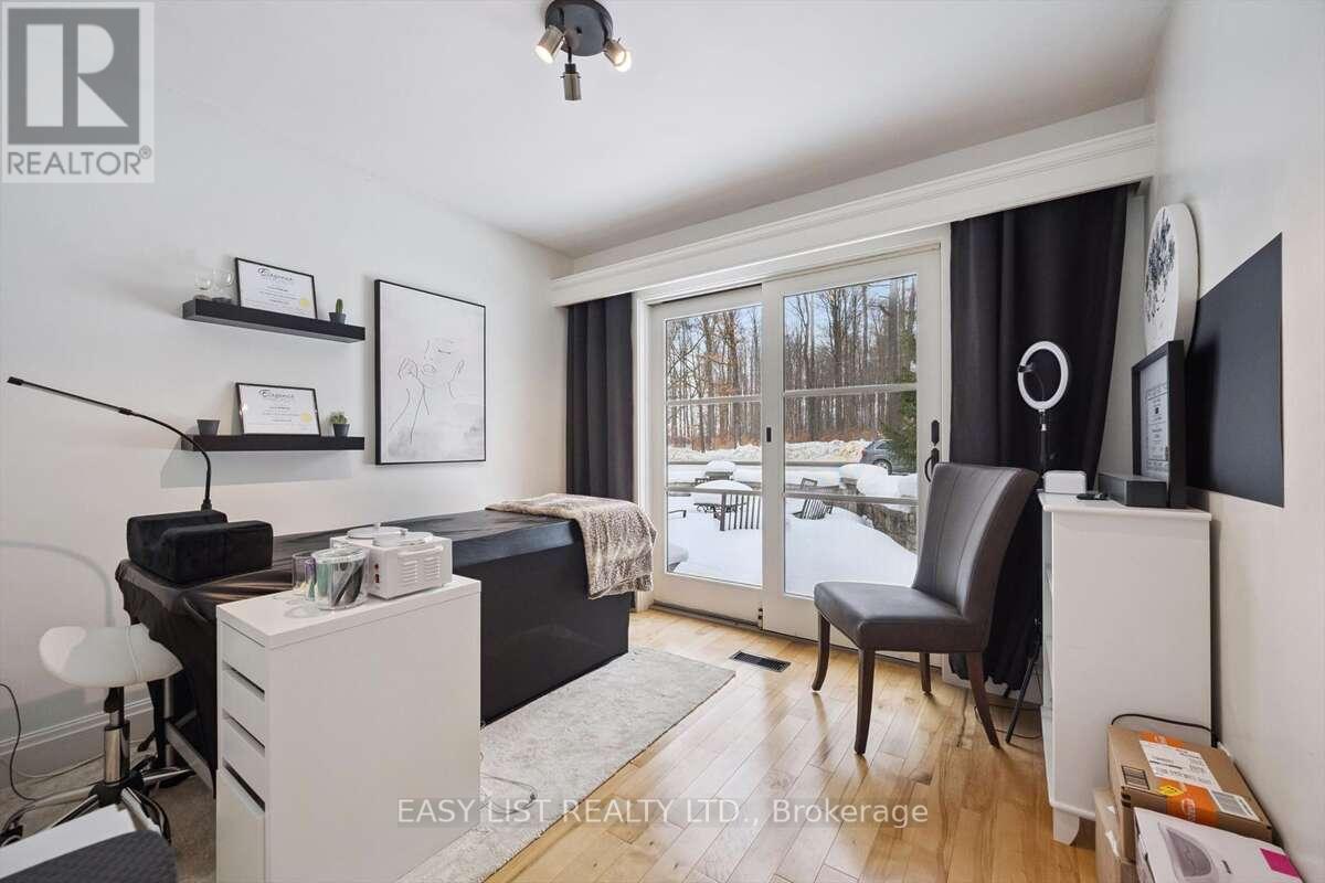 3314 SANDHILLS ROAD - 27