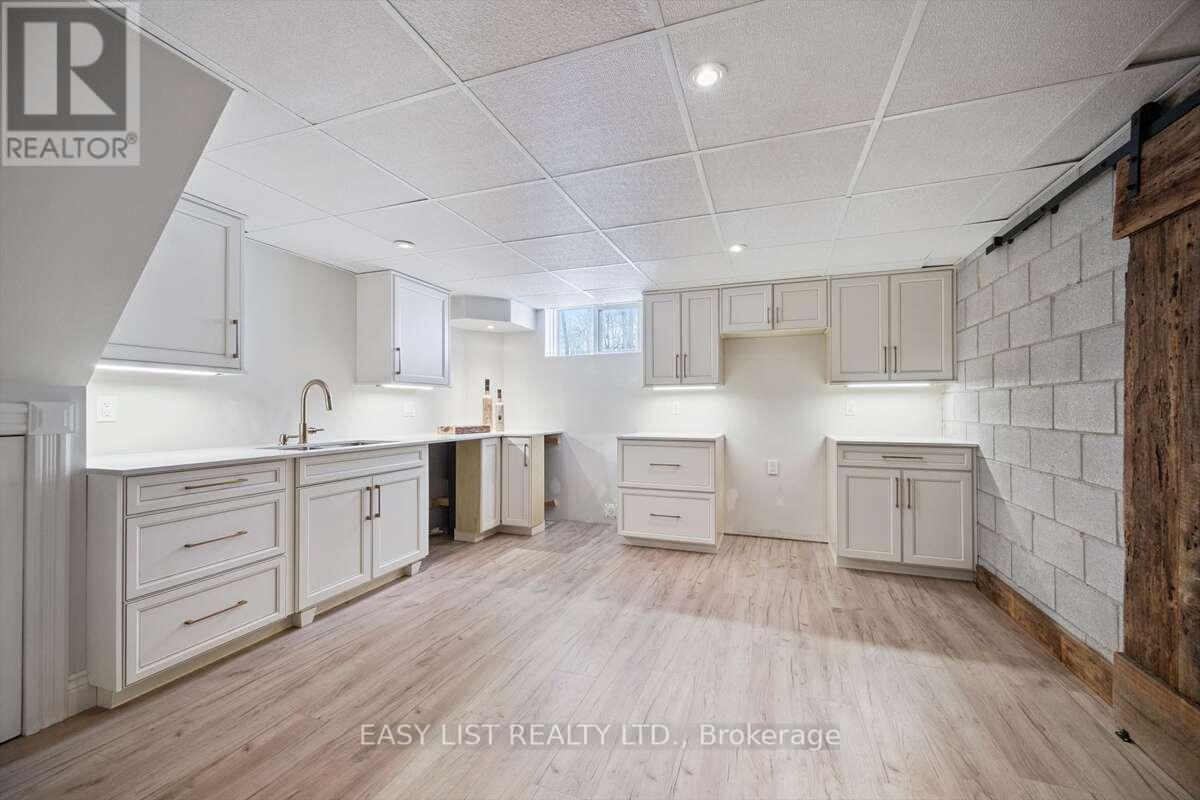 3314 SANDHILLS ROAD - 31
