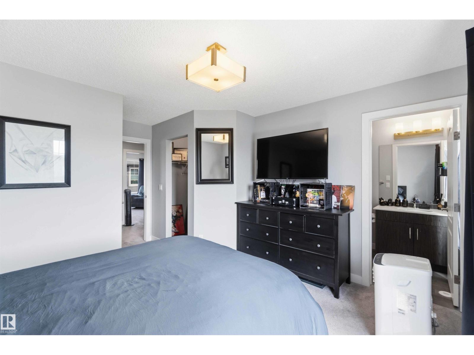 #53 3025 151 AV NW - 36