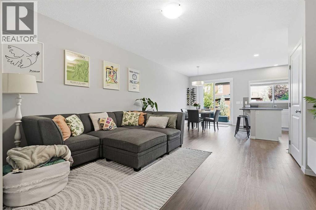 15 Cranbrook Terrace SE - photo 2