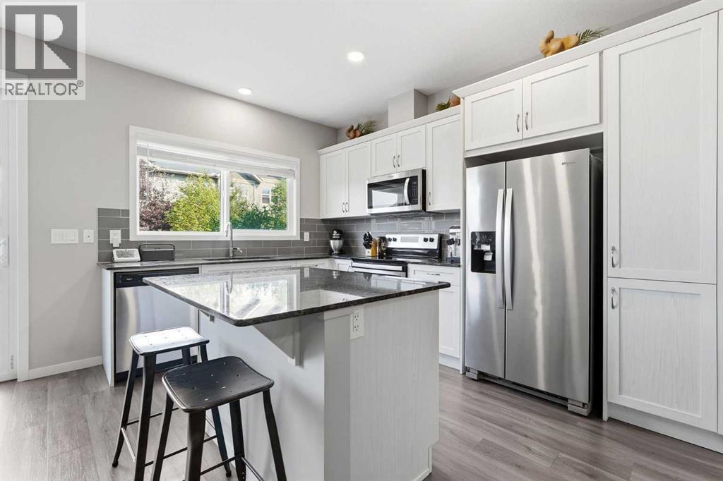 15 Cranbrook Terrace SE — photo 9