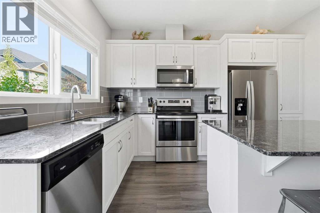15 Cranbrook Terrace SE — photo 7