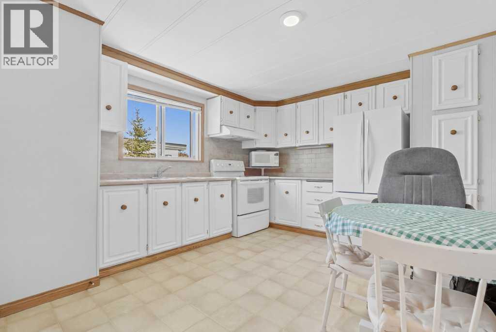 169, 3223 83 Street NW - 12
