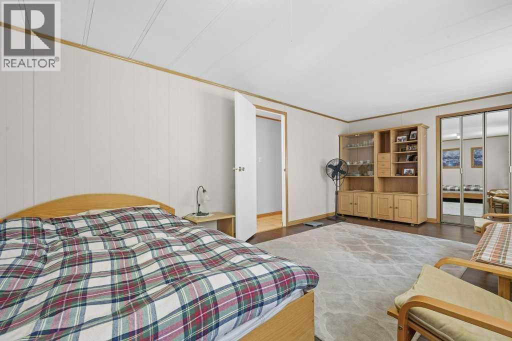 169, 3223 83 Street NW - 16