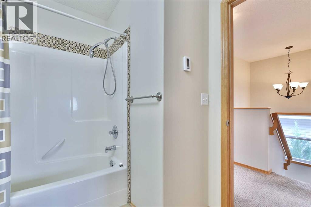 4513 73A Street - 23