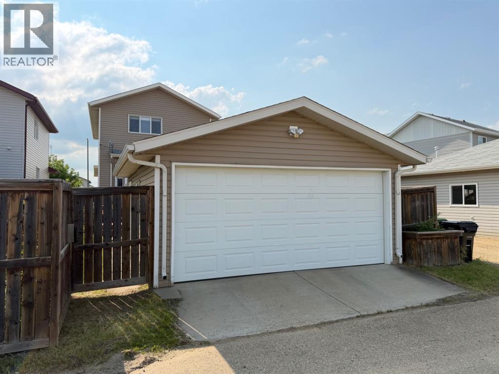 4513 73A Street - 49