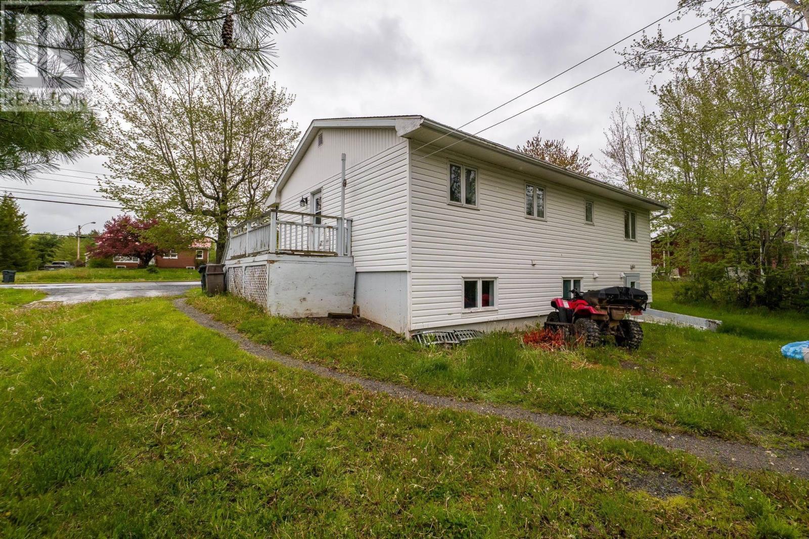 1335 Highway 2 - 24
