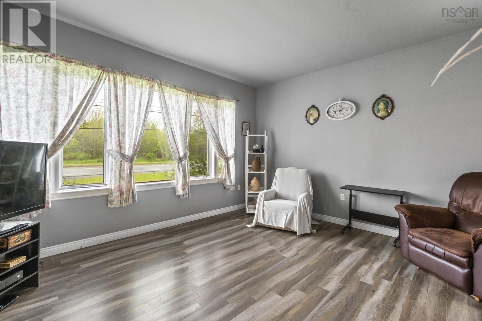 1335 Highway 2 - 3