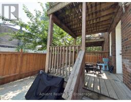 Main Floor - 63 Burnaby Boulevard, Toronto, ON M5N1G3 Photo 16