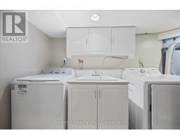 Main Floor - 63 Burnaby Boulevard, Toronto, ON M5N1G3 Photo 13