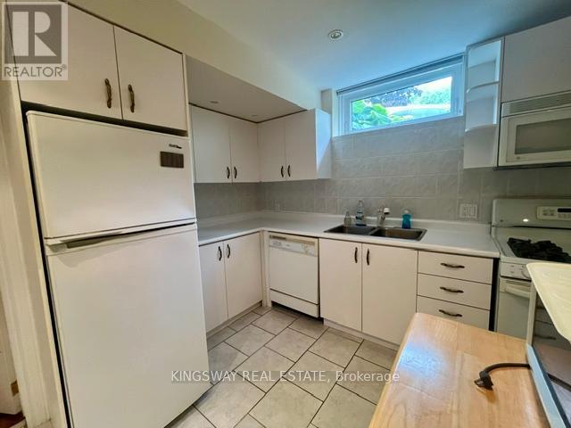 4040 LOOKOUT COURT - 22
