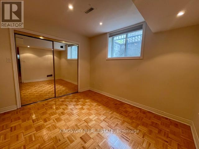 4040 LOOKOUT COURT - 23