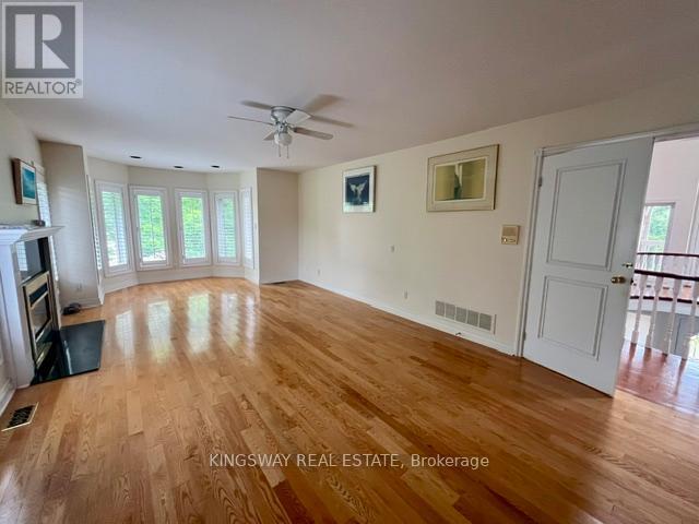 4040 LOOKOUT COURT - 13