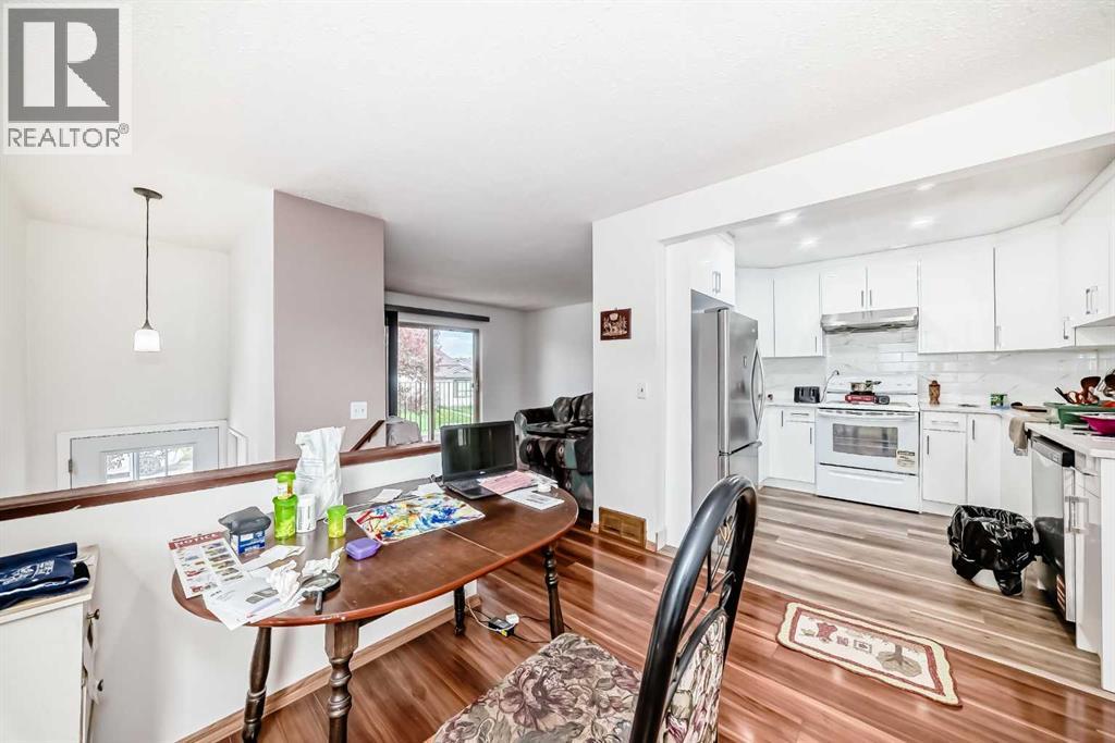 4218 38 Street NE - 10