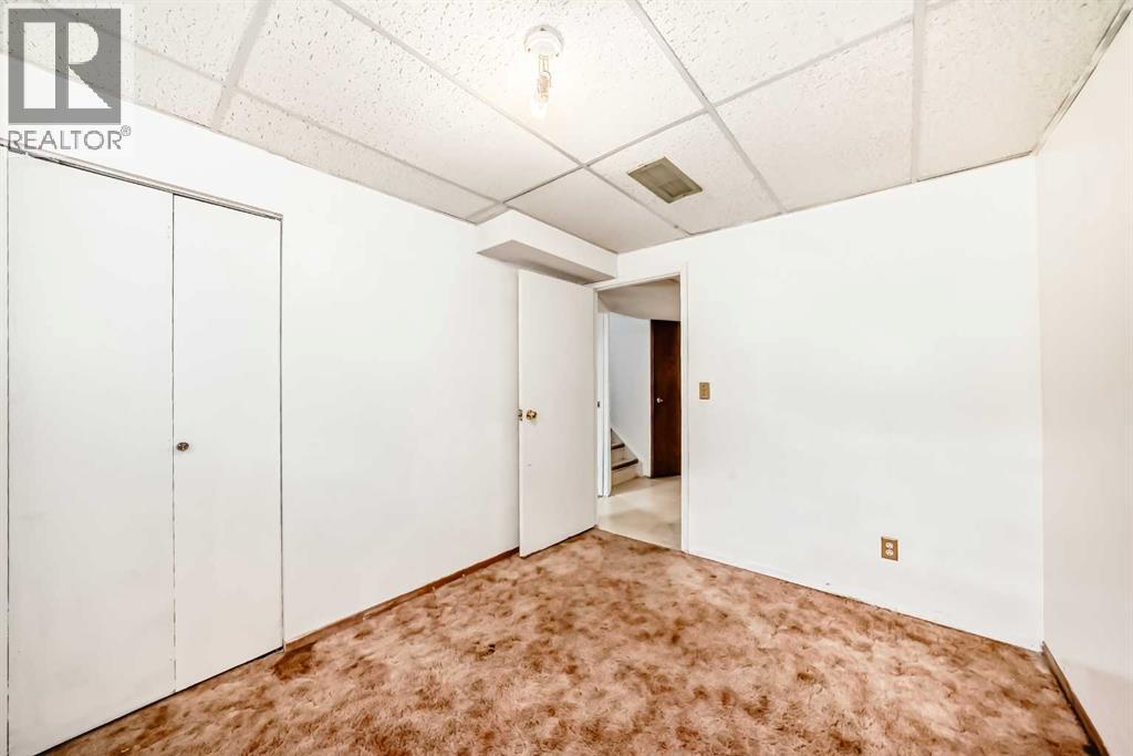 4218 38 Street NE - 35