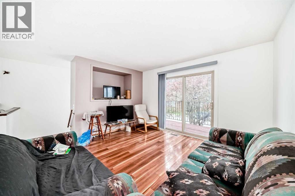 4218 38 Street NE - 12