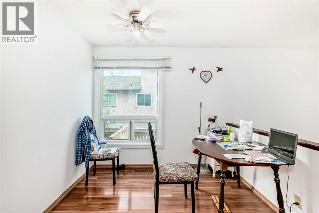4218 38 Street NE - 9