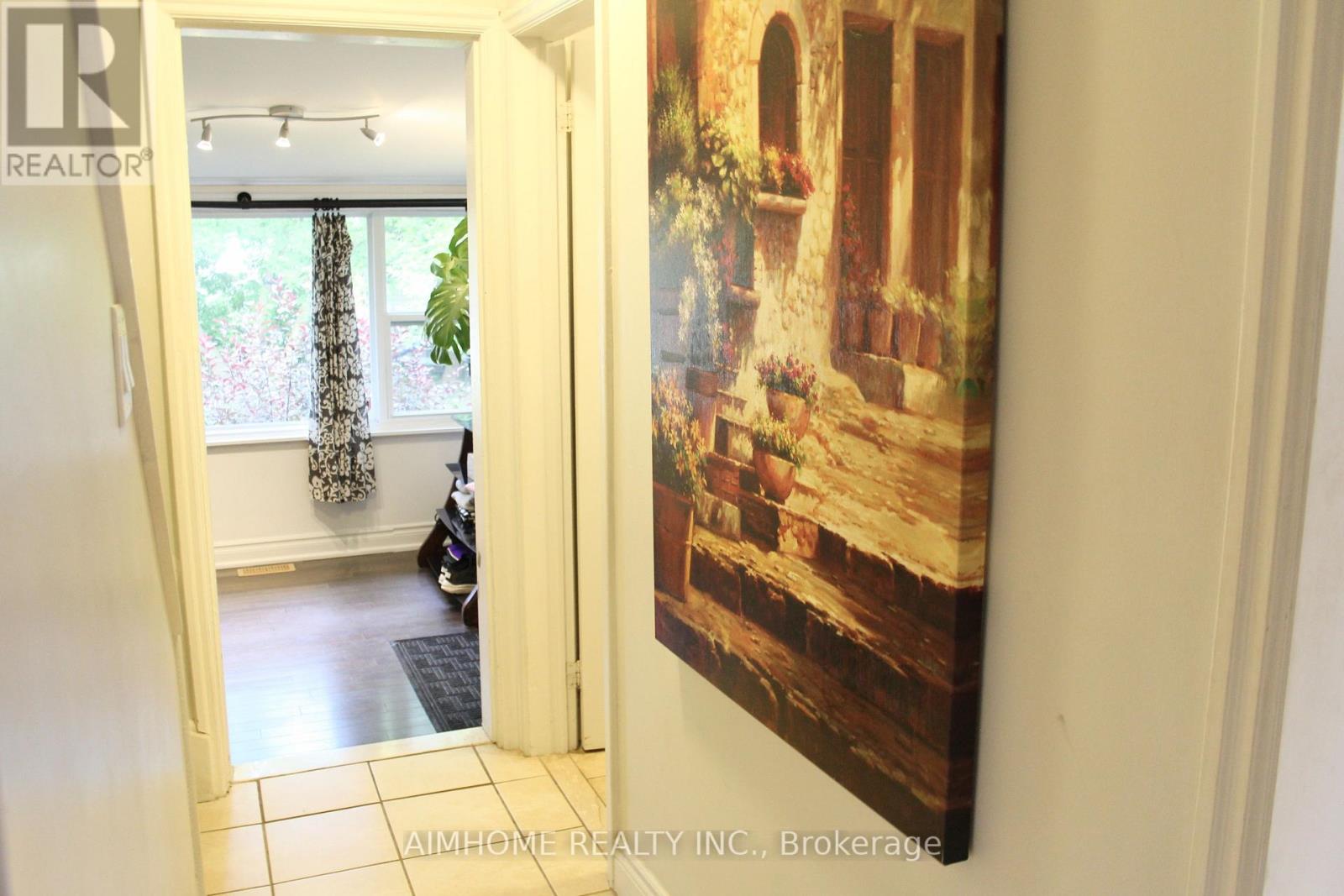 31 CAMILLA CRESCENT - 11