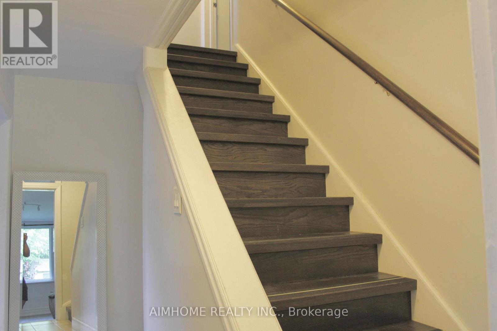 31 CAMILLA CRESCENT - 13