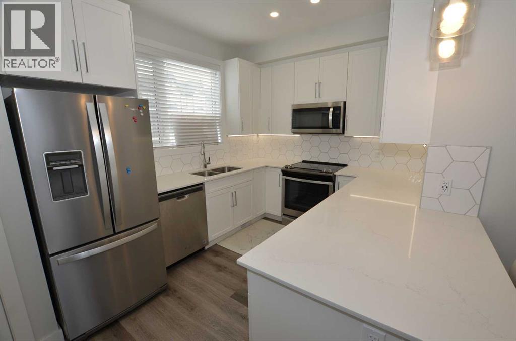 #106 16 Evanscrest Park NW - 11