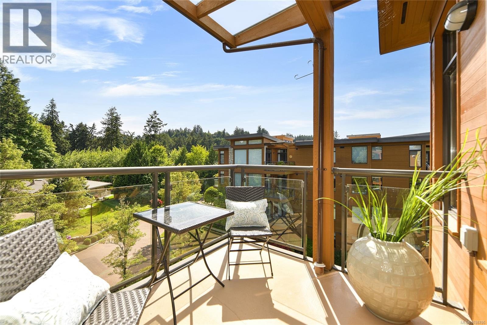 #403 5327 Cordova Bay Rd - 27