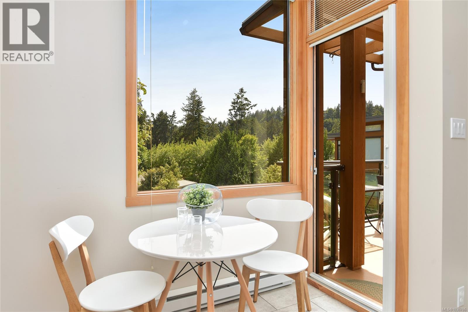 #403 5327 Cordova Bay Rd - 21