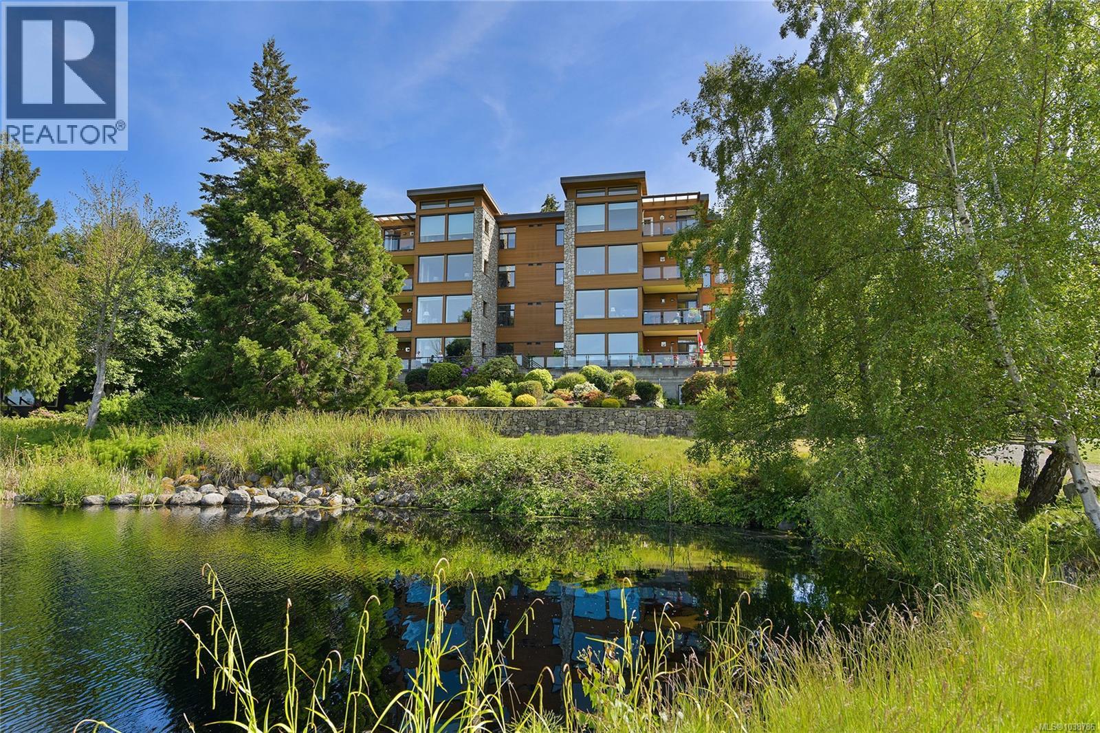 #403 5327 Cordova Bay Rd - 50