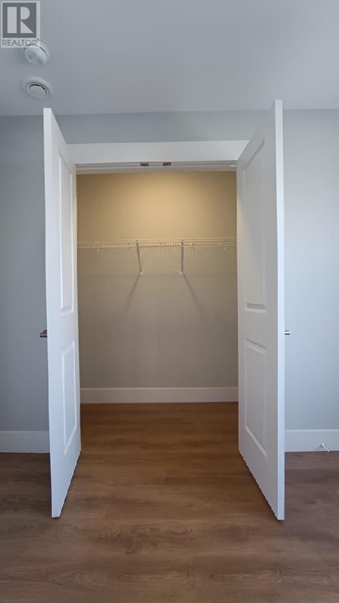 #404 18 Gilbert Drive - Image 16