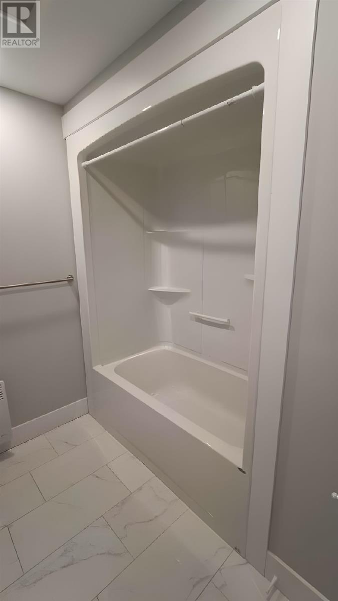 #404 18 Gilbert Drive - Image 20