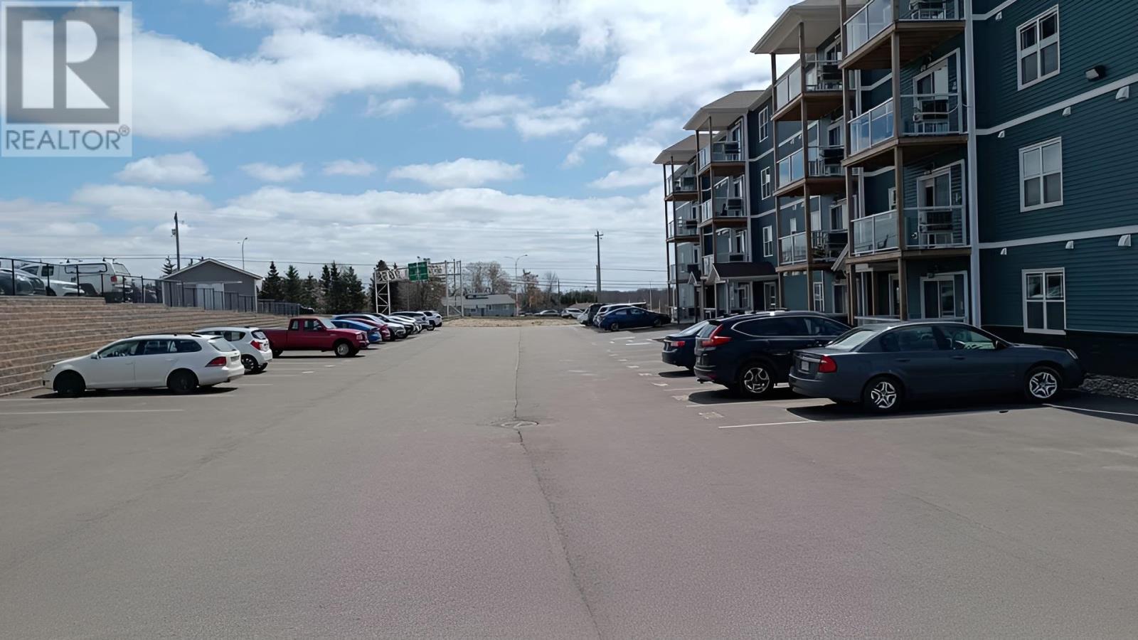 #404 18 Gilbert Drive - Image 25