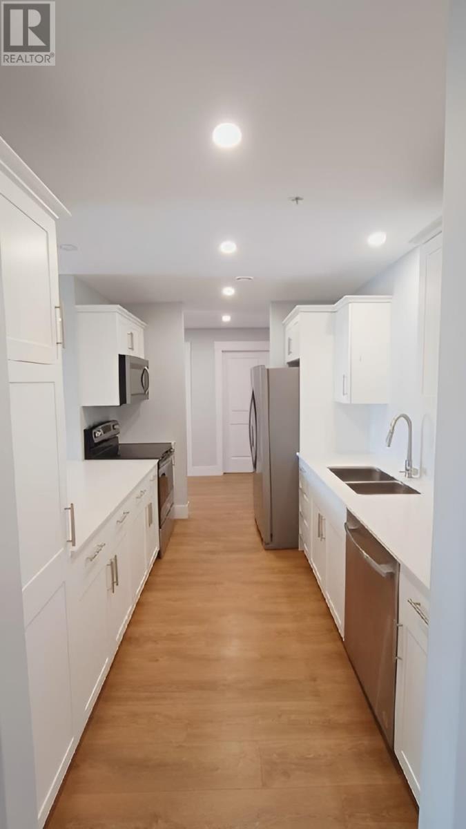 #404 18 Gilbert Drive - 7