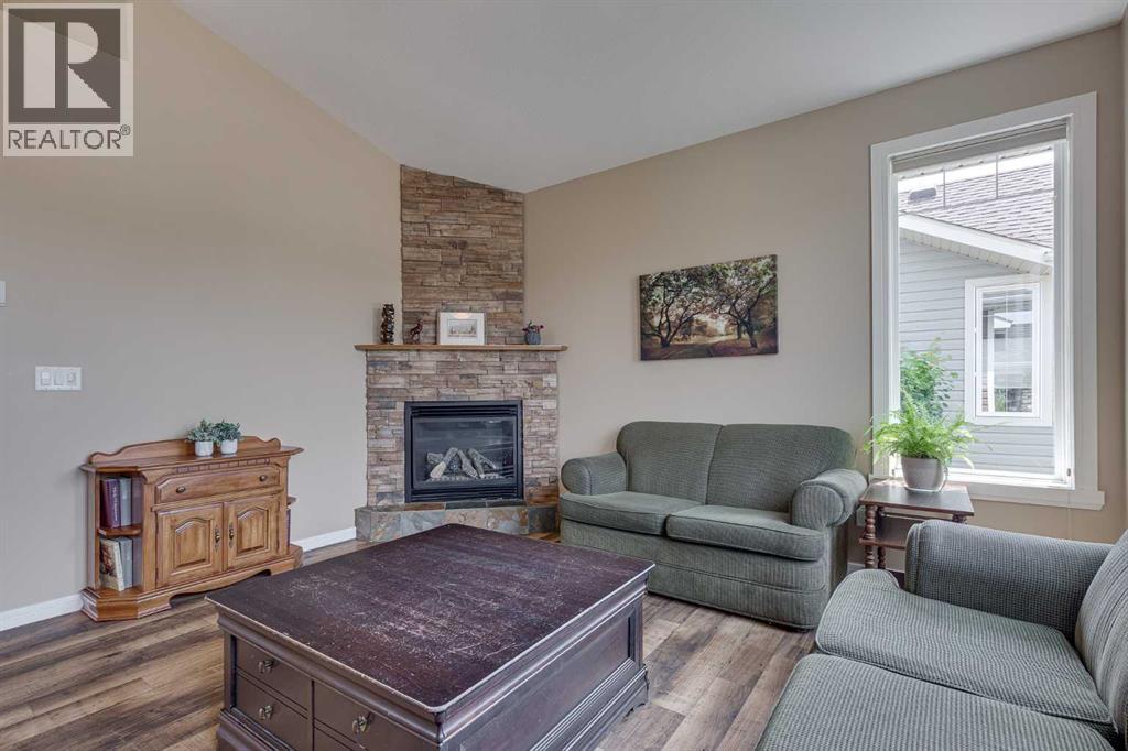 74 Mackenzie Crescent — photo 9