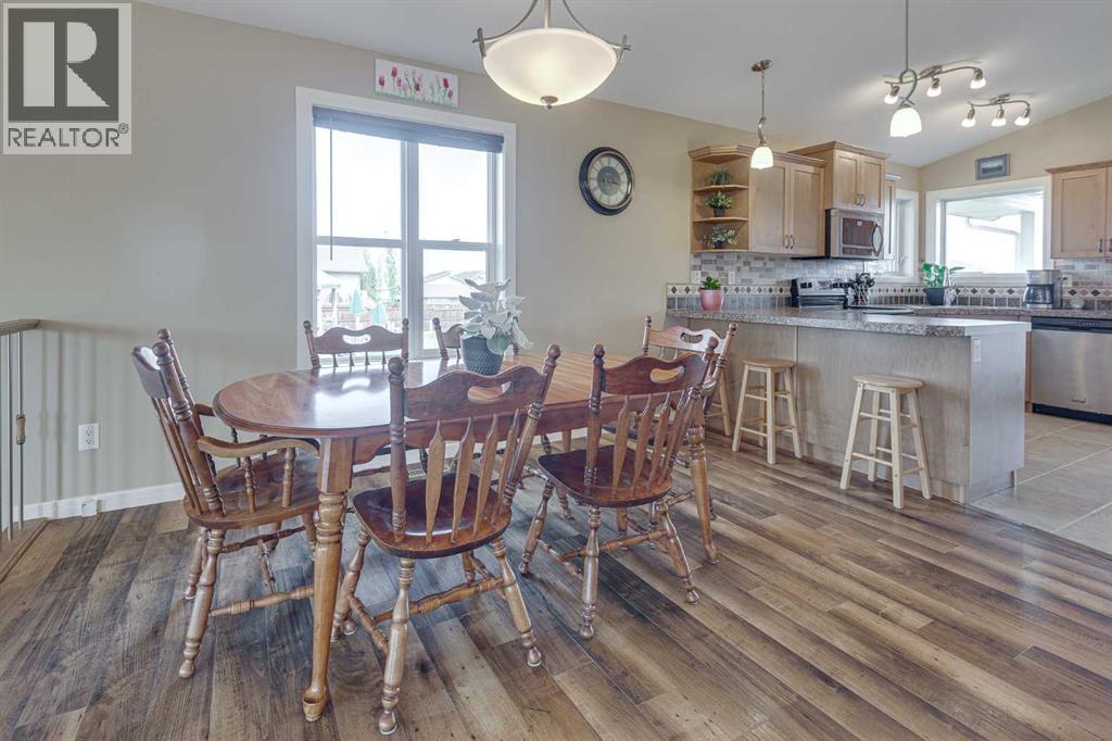 74 Mackenzie Crescent — photo 11