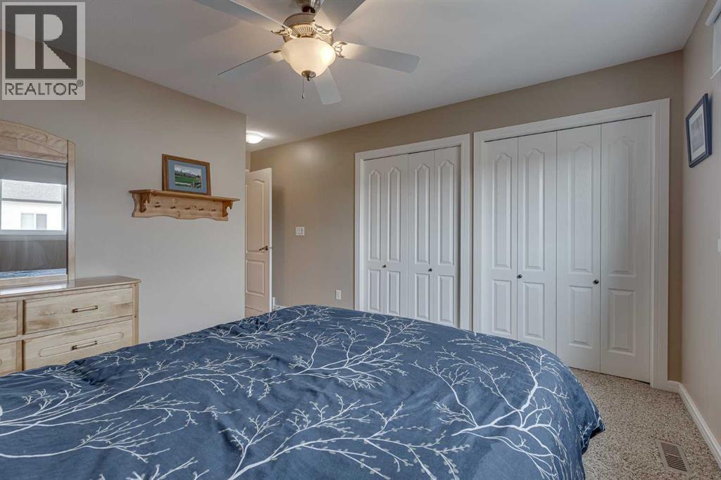 74 Mackenzie Crescent — photo 26
