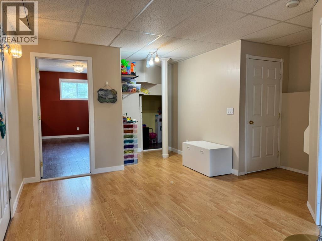 6001 90A Street — photo 28