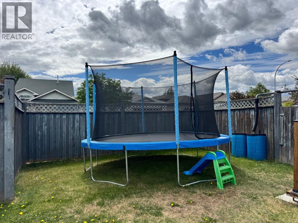 6001 90A Street — photo 39