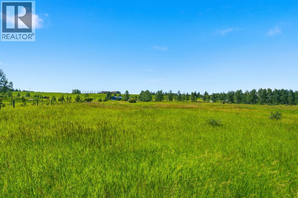 112055 2253 Drive East