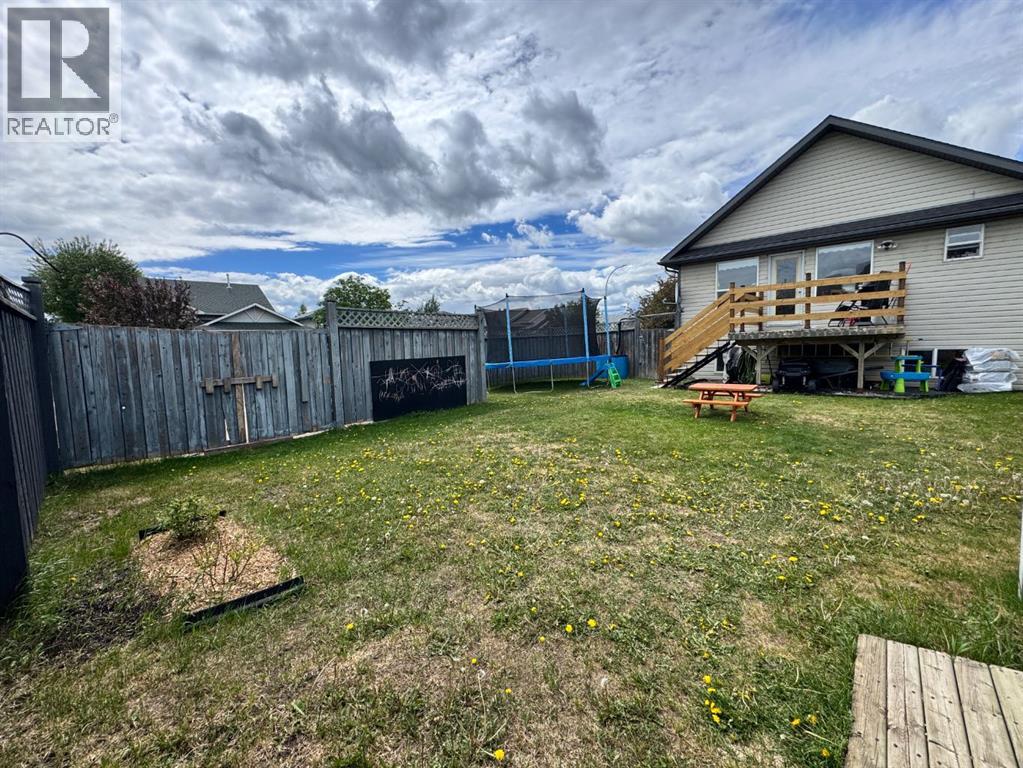 6001 90A Street — photo 46