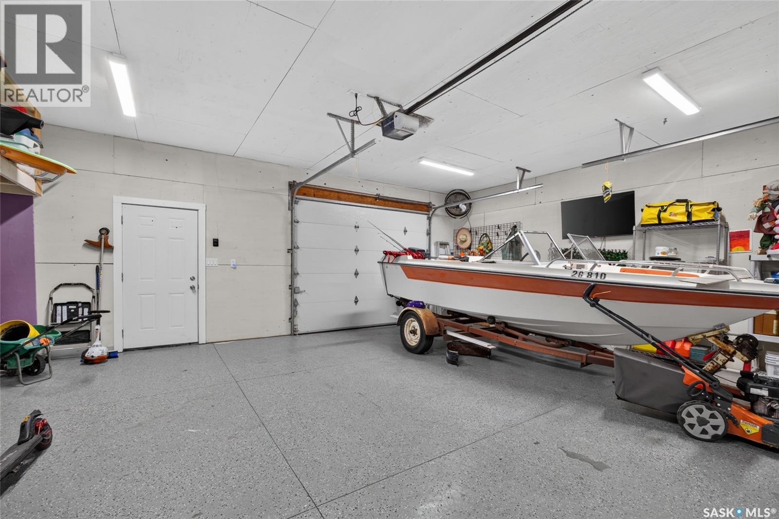 2801 Ridgway AVENUE - 35