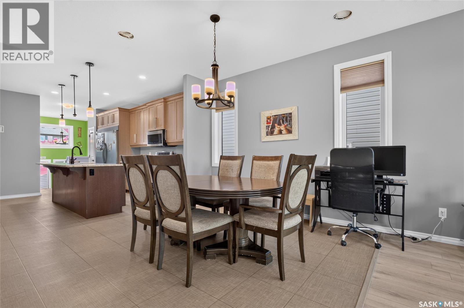 2801 Ridgway AVENUE - 23