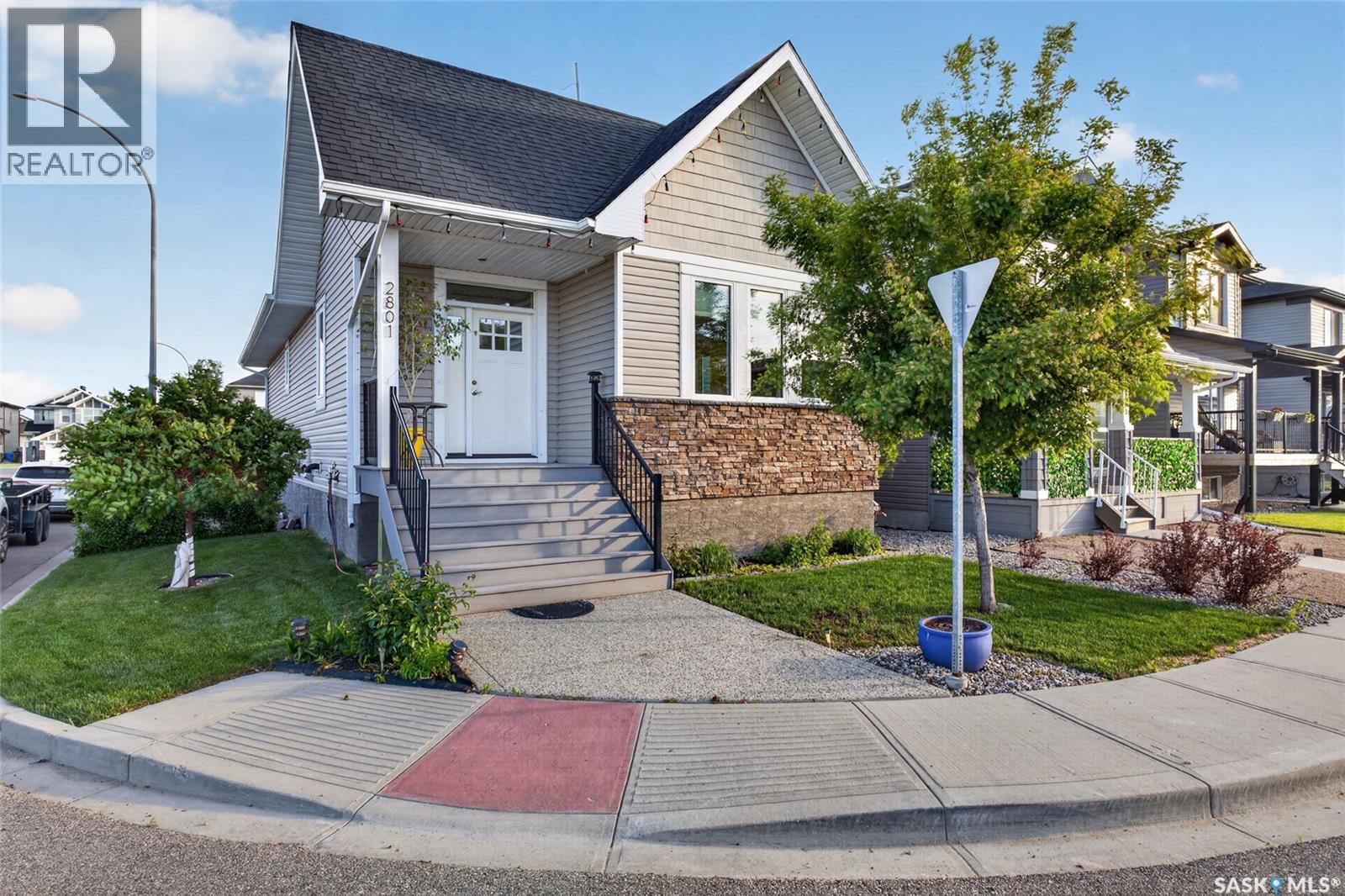 2801 Ridgway AVENUE - 1
